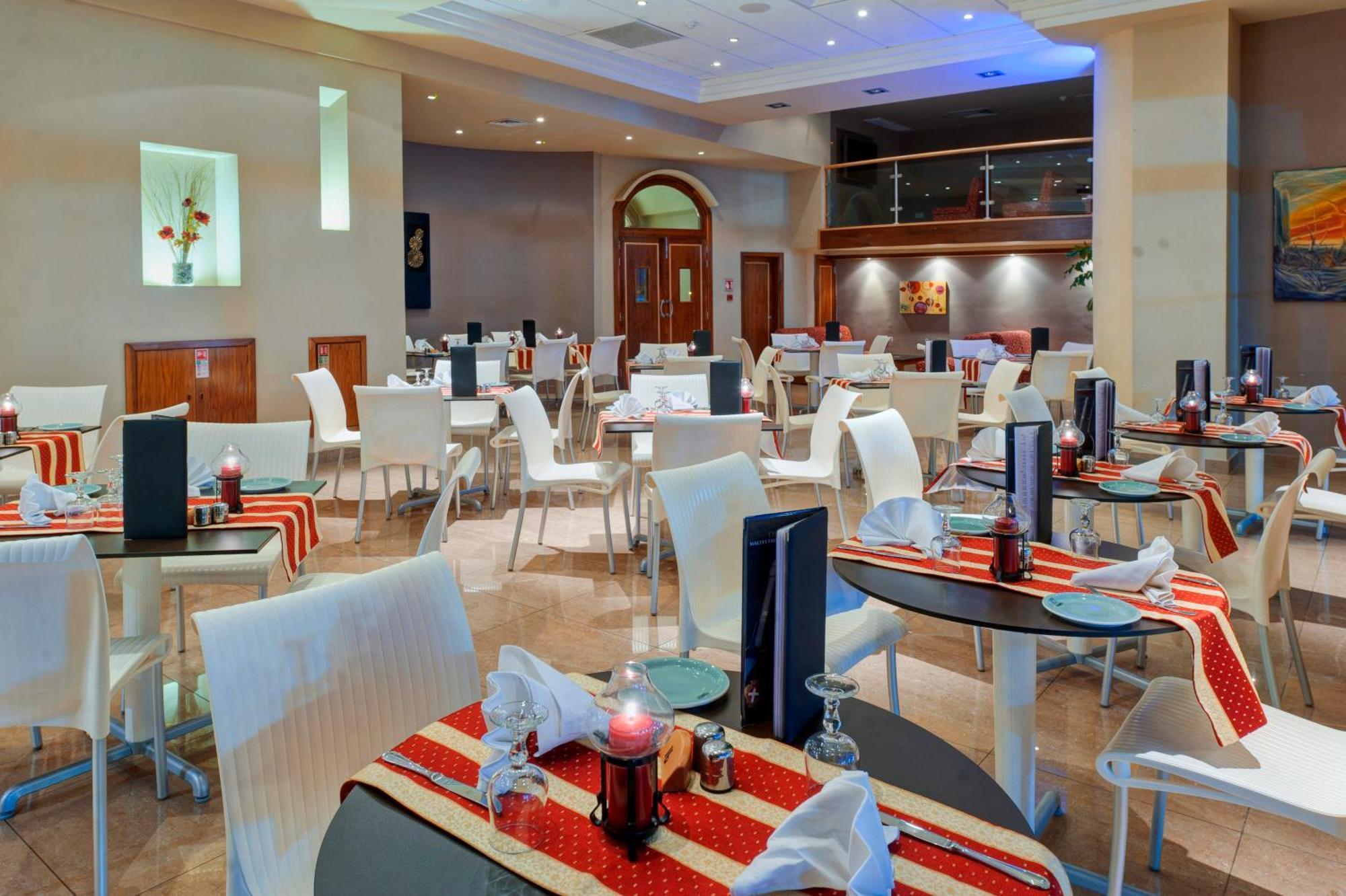 Paradise Bay Resort Mellieha Restaurant photo