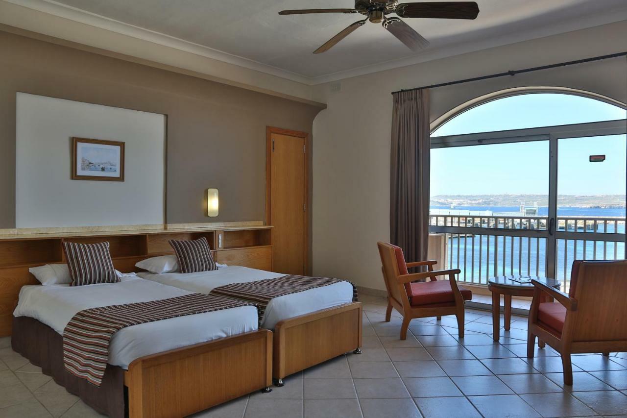 Paradise Bay Resort Mellieha Exterior photo
